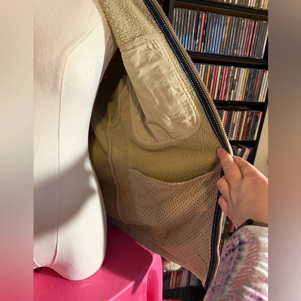 Patagonia Tan Synchilla Boho cozy Fleece - Picture 3 of 8
